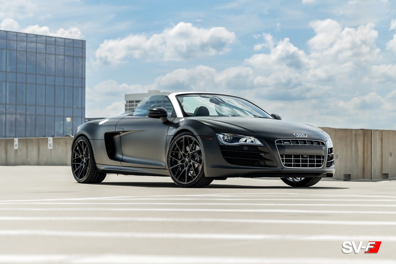 AUDI R8 on Savini forged wheels