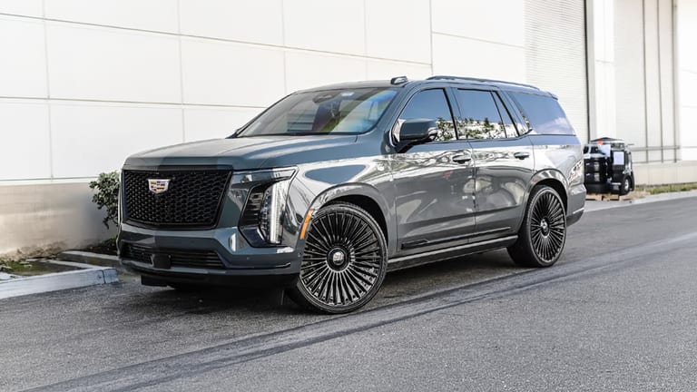 CADILLAC ESCALADE on Savini forged wheels