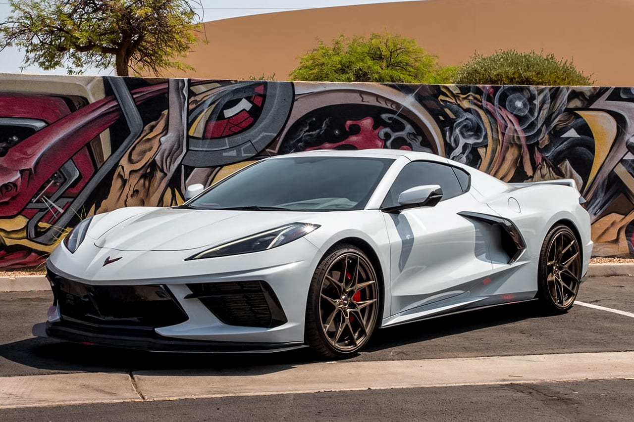 CHEVROLET CORVETTE C8 on Savini forged wheels