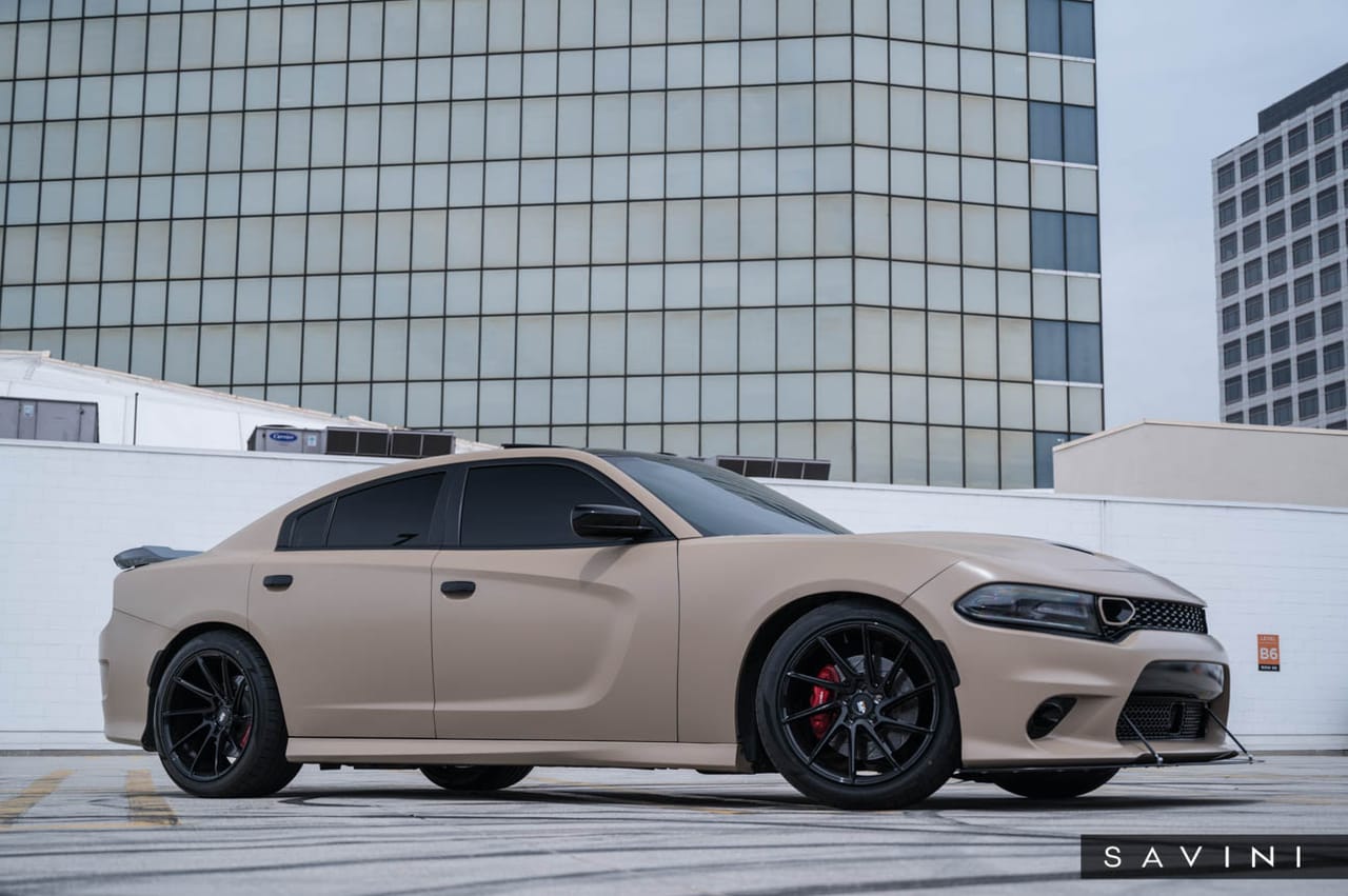 DODGE CHARGER on Savini forged wheels