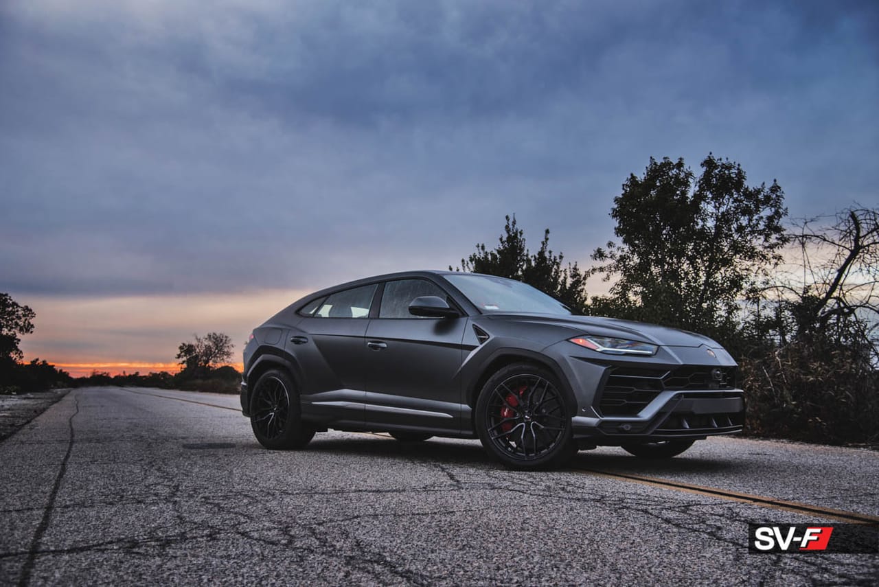 LAMBORGHINI URUS on Savini forged wheels
