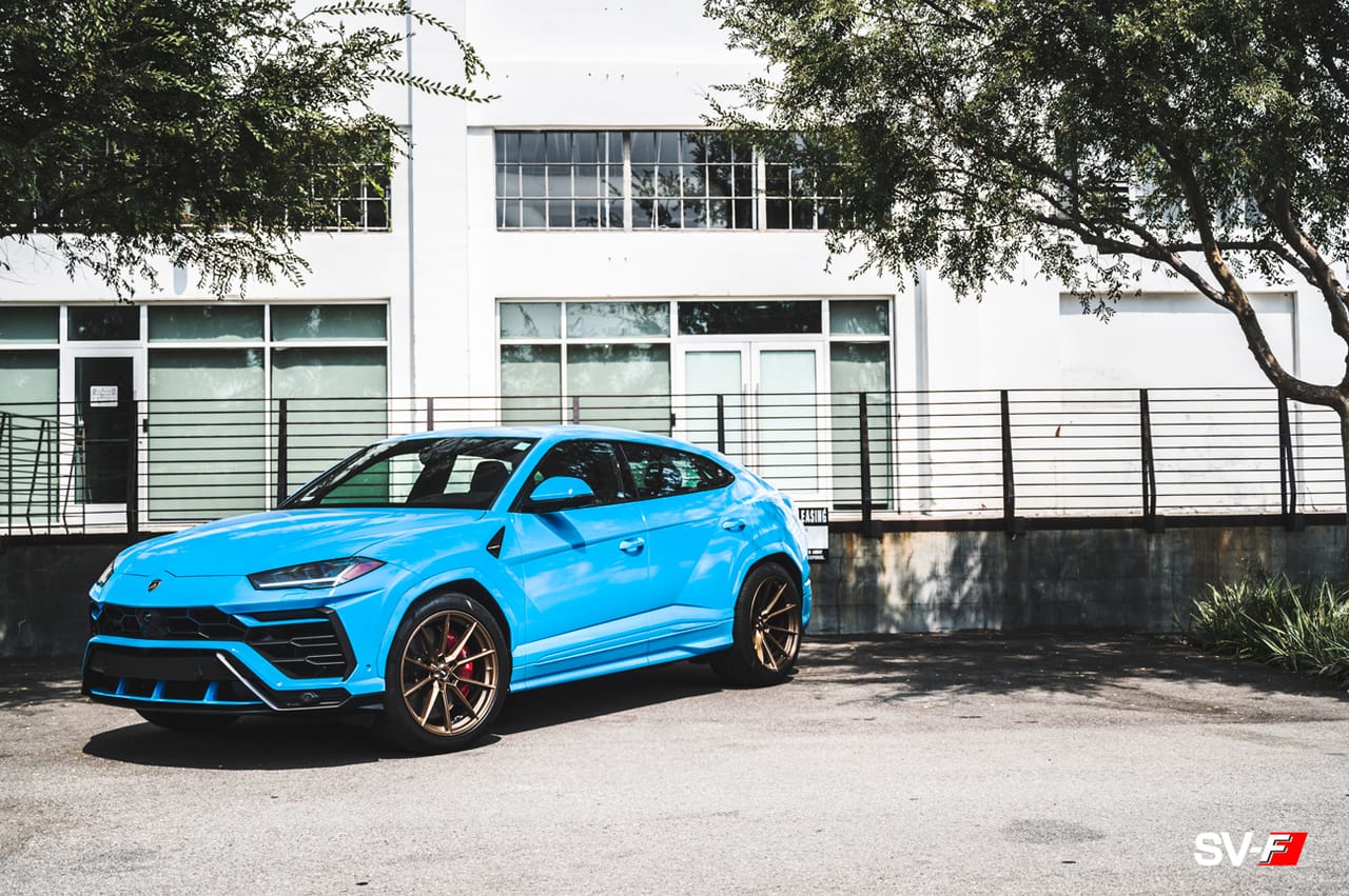LAMBORGHINI URUS on Savini forged wheels