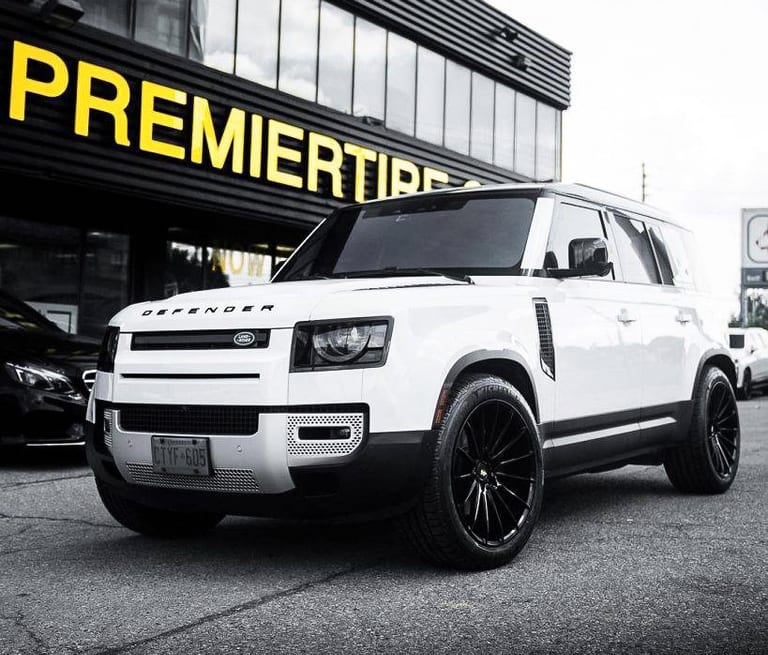 LAND ROVER DEFENDER 110 on Savini forged wheels