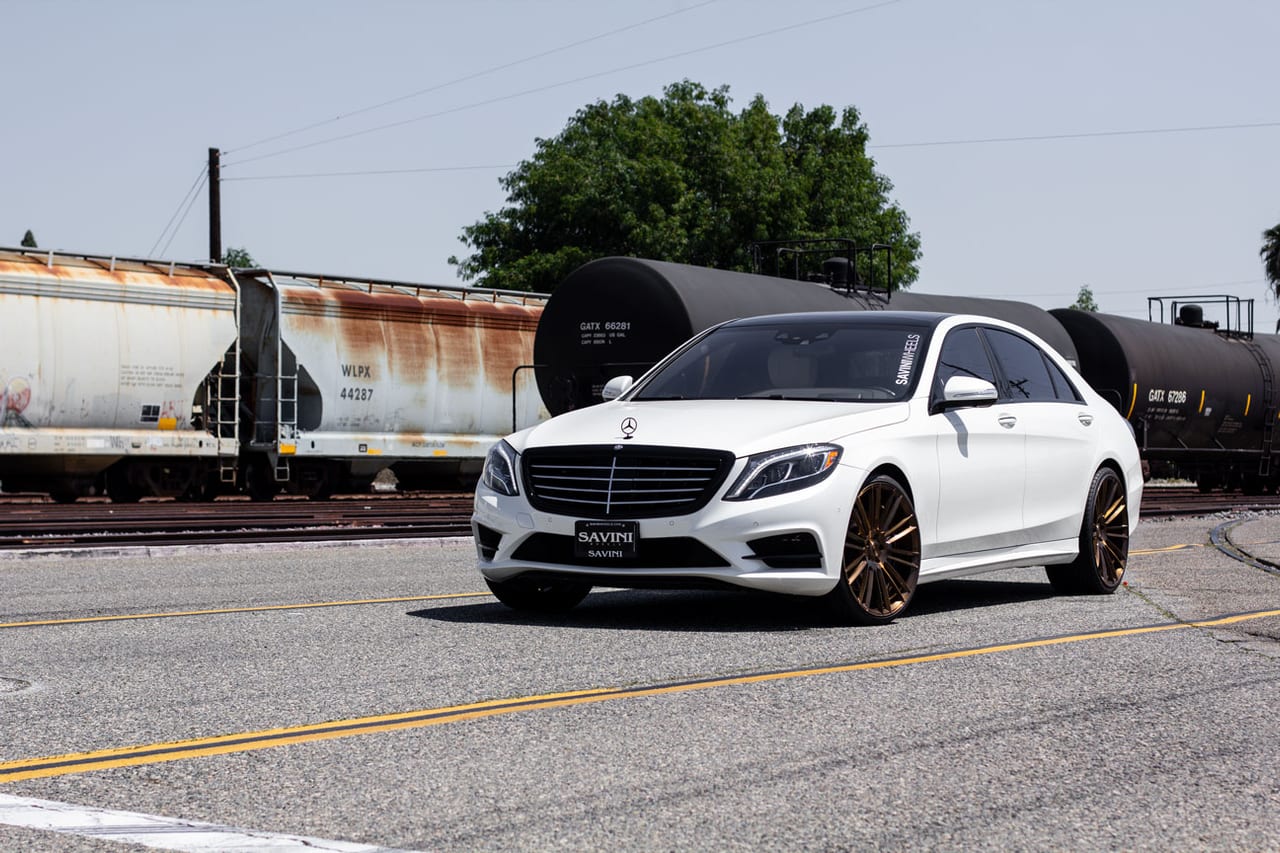 MERCEDES S550 on Savini forged wheels