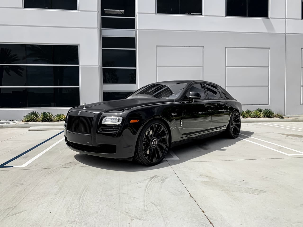 ROLLS-ROYCE GHOST on Savini forged wheels
